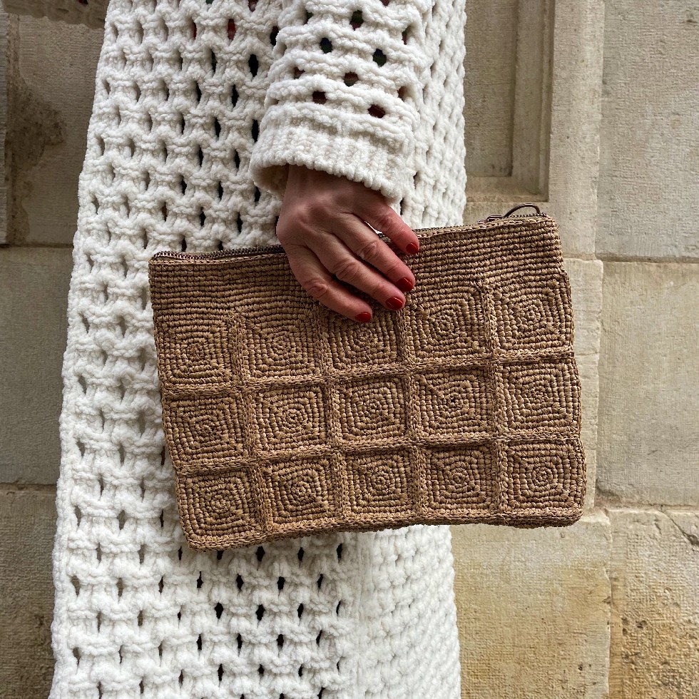 pochette-raphia-326umj-1.jpg